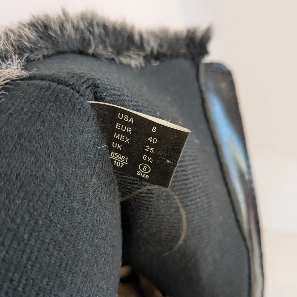 Cozy & Warm Black Faux Fur Topper Full Zipper With Pom Pom Laces Size 8 - Picture 6 of 7